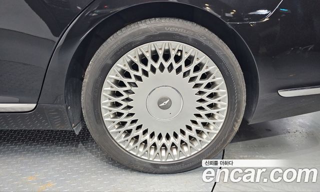 Genesis G90 3.3 T AWD Premium Luxury 2019 — фото 21