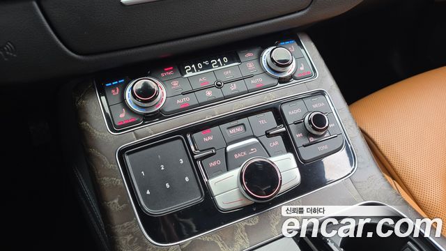 Audi A8 60 TDI Quattro LWB D4 2015 — фото 18