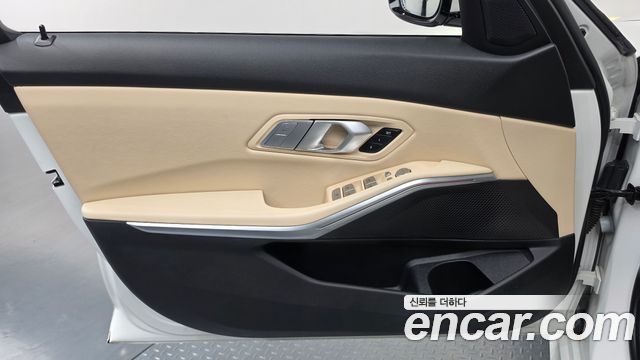 BMW 3 Series (G20) 320i M Sport 2022 — фото 24
