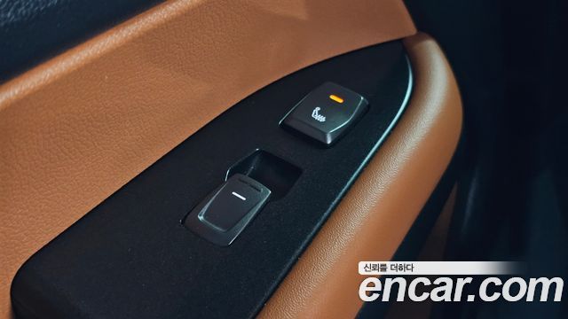 KG Mobility (SsangYong) Rexton Sports Khan Diesel 2.2 4WD Noblesse 2021 — фото 19