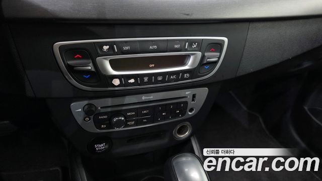 Renault Korea SM3 Z.E. SE 2018 — фото 14