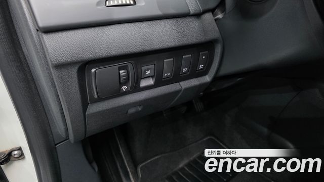 Renault Korea SM3 Z.E. SE 2018 — фото 17
