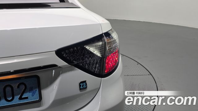 Renault Korea SM3 Z.E. SE 2018 — фото 23