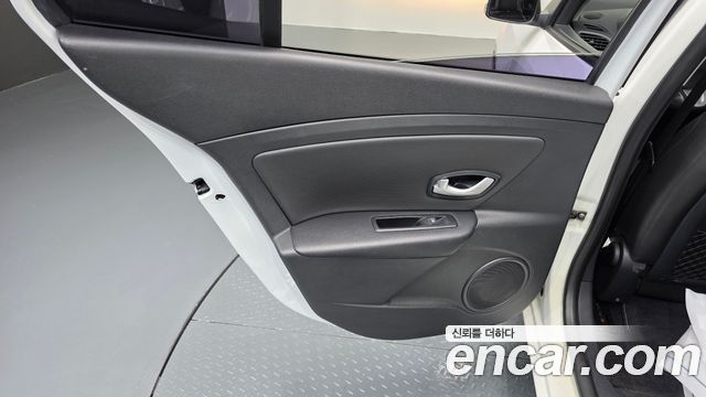 Renault Korea SM3 Z.E. SE 2018 — фото 25