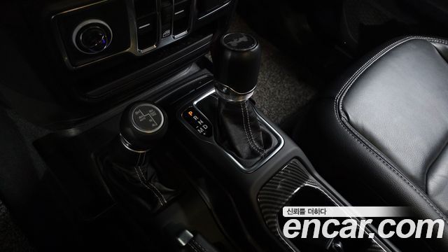 Jeep Wrangler (JL) 2.0 Overland Power Top 4Door 2021 — фото 9
