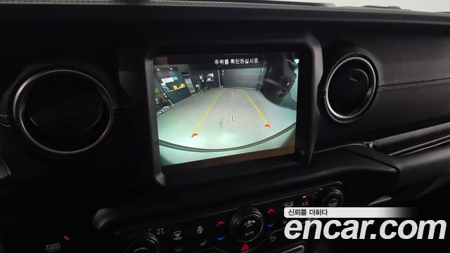 Jeep Wrangler (JL) 2.0 Overland Power Top 4Door 2021 — фото 16
