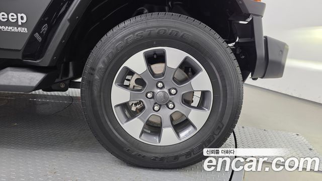 Jeep Wrangler (JL) 2.0 Overland Power Top 4Door 2021 — фото 21