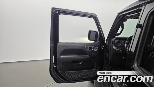 Jeep Wrangler (JL) 2.0 Overland Power Top 4Door 2021 — фото 24