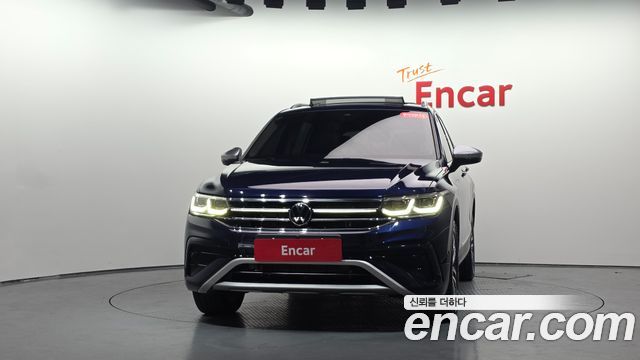 Volkswagen Tiguan Allspace 2.0 TSI Prestige 2023 — фото 3