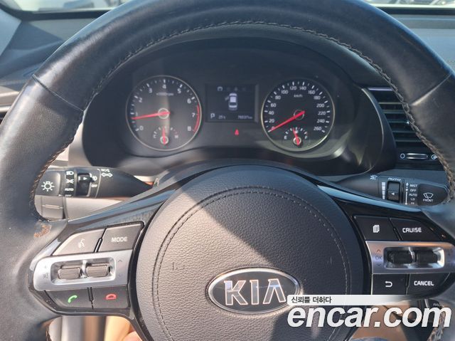 Kia K7 3.0 LPI Luxury (Rental Car) 2017 — фото 6