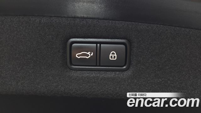 Genesis G90 3.8 AWD Premium Luxury 2021 — фото 32
