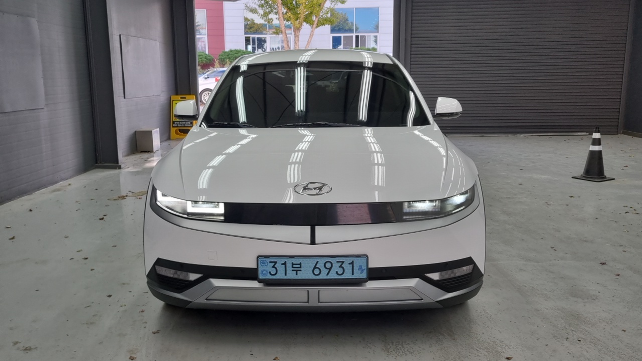 Hyundai Ioniq 5 Long Range AWD Exclusive 2022 — фото 3