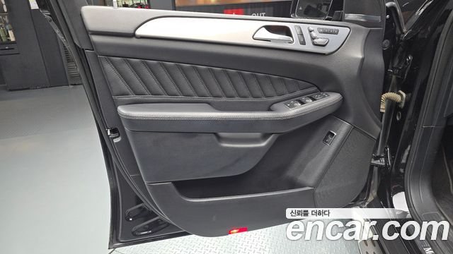 Mercedes-Benz GLE-Class (W166) GLE350 d 4MATIC Coupe 2017 — фото 24
