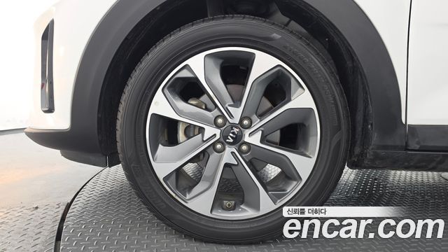 Kia Stonic 1.4 Trendy 2018 — фото 5