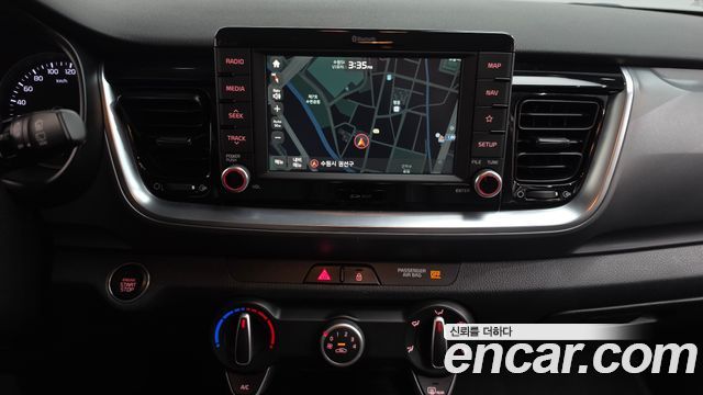 Kia Stonic 1.4 Trendy 2018 — фото 13