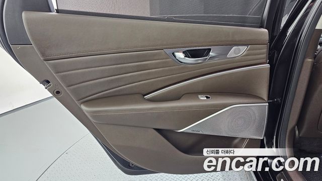 Kia K9 3.8 GDI AWD PlatinumⅢ 2019 — фото 25