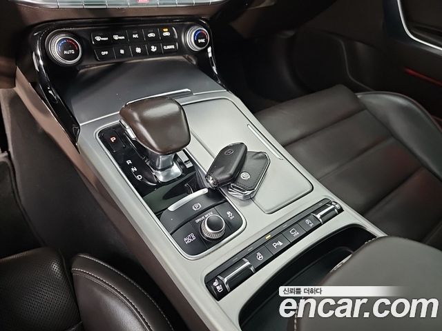 Kia Stinger 2.0 Turbo 2WD Platinum 2019 — фото 8