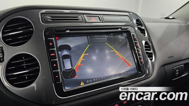 Volkswagen Tiguan 2.0 TDI Comfort 5N 2016 — фото 18