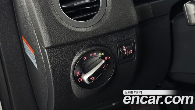 Volkswagen Tiguan 2.0 TDI Comfort 5N 2016 — фото 23