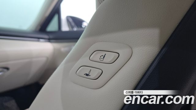 Genesis GV70 2.5T Gasoline AWD 2023 — фото 19