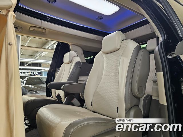 Kia Carnival (IV) Diesel 9-Seater Hi-Limousine Signature 2023 — фото 19