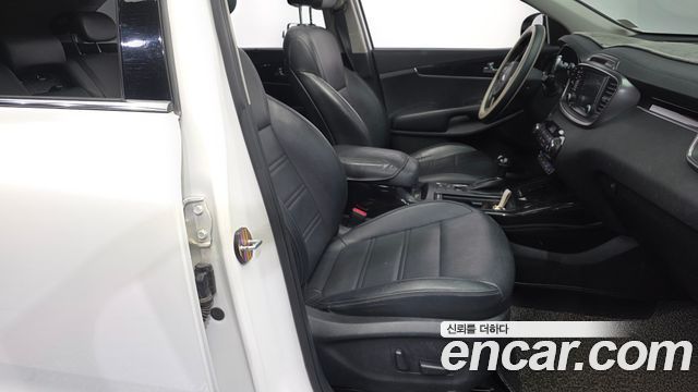 Kia Sorento Diesel 2.0 2WD Noblesse 2015 — фото 11