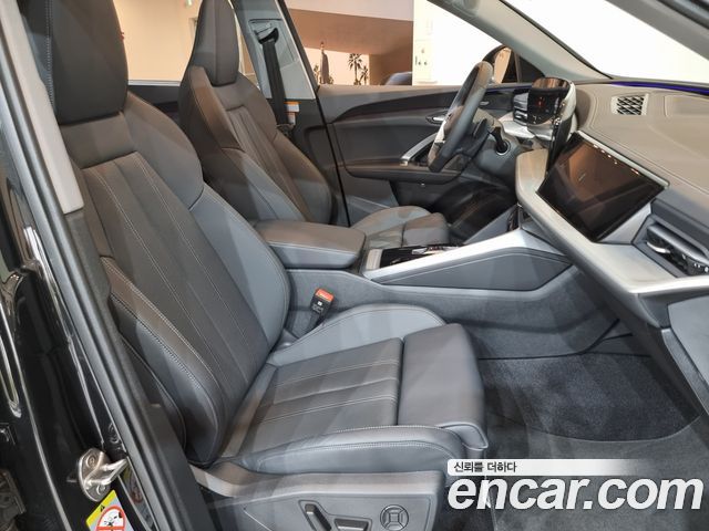 Audi Q5 (80A) 40 TFSI Quattro Sportback S Line 2025 — фото 10