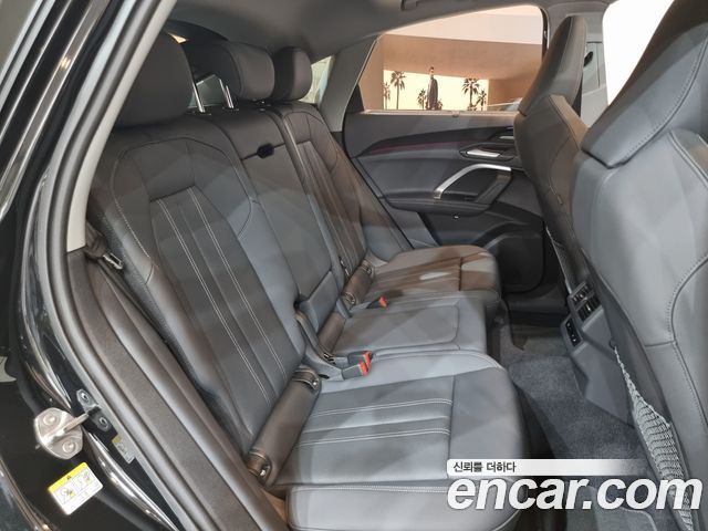 Audi Q5 (80A) 40 TFSI Quattro Sportback S Line 2025 — фото 15