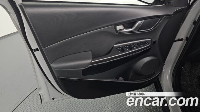 Hyundai Kona Hybrid Inspiration 2021 — фото 24