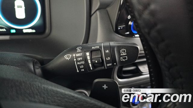 Hyundai Kona Hybrid Inspiration 2021 — фото 33