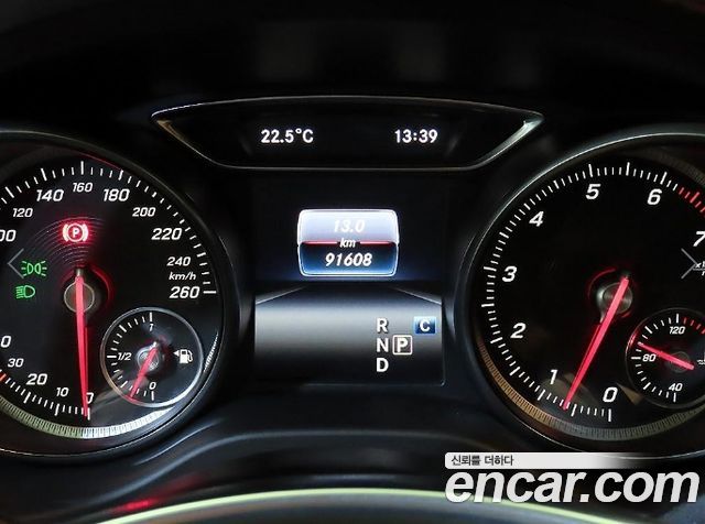 Mercedes-Benz CLA-Class (C117) CLA220 AMG Line 2018 — фото 9