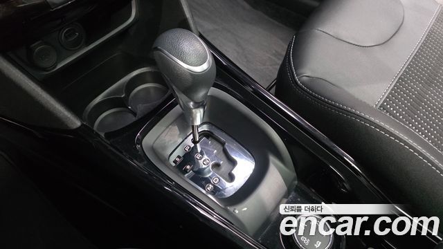Peugeot 2008 1.5 BlueHDi Allure 2019 — фото 9