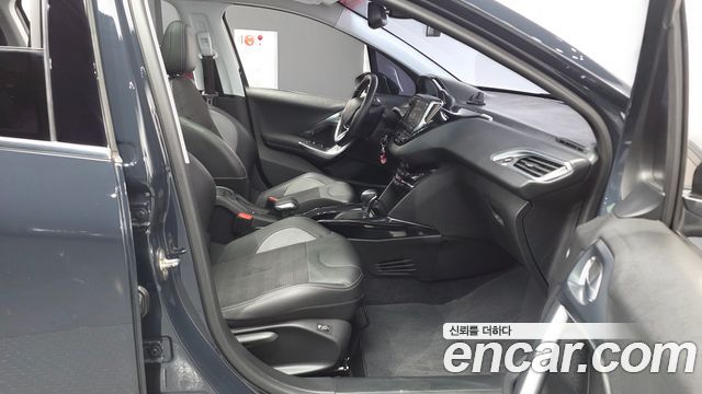 Peugeot 2008 1.5 BlueHDi Allure 2019 — фото 11