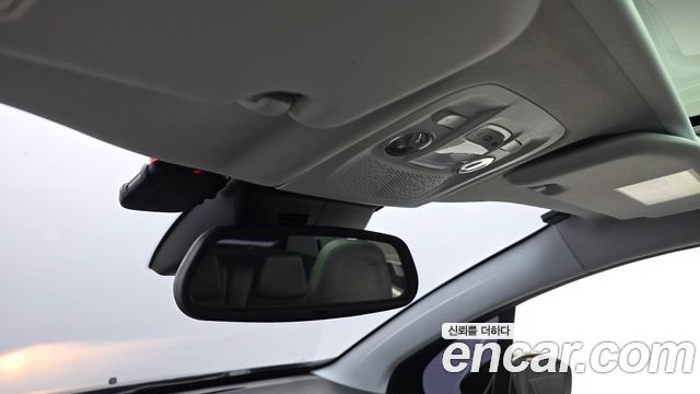 Peugeot 2008 1.5 BlueHDi Allure 2019 — фото 27