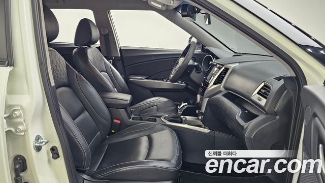 KG Mobility (SsangYong) Tivoli Armor TX 2WD 2019 — фото 11