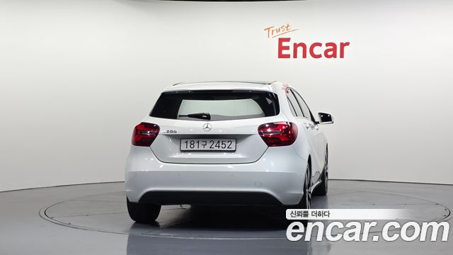 Mercedes-Benz A-Class (W176) A200 2018 — фото 4