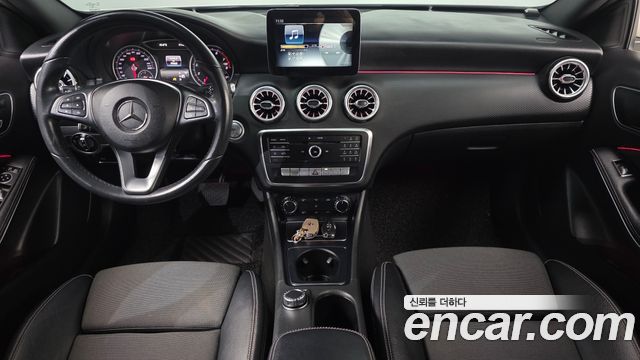 Mercedes-Benz A-Class (W176) A200 2018 — фото 7