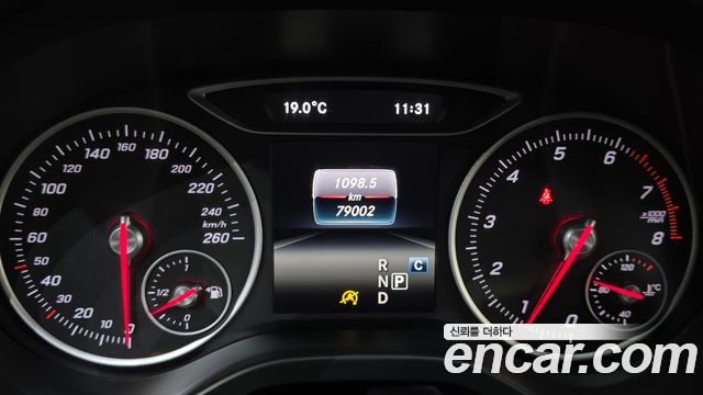 Mercedes-Benz A-Class (W176) A200 2018 — фото 8