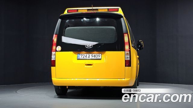 Hyundai Staria L3.5  Kinder Safety Car 15-Seater 2023 — фото 4