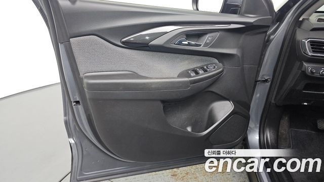 Chevrolet Trailblazer 1.3 Turbo 2WD Premier 2021 — фото 24