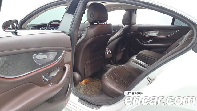 Mercedes-Benz CLS-Class (C257) CLS300d AMG Line 2020 — фото 12