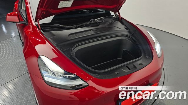 Tesla Model Y Standard Range RWD 2021 — фото 6