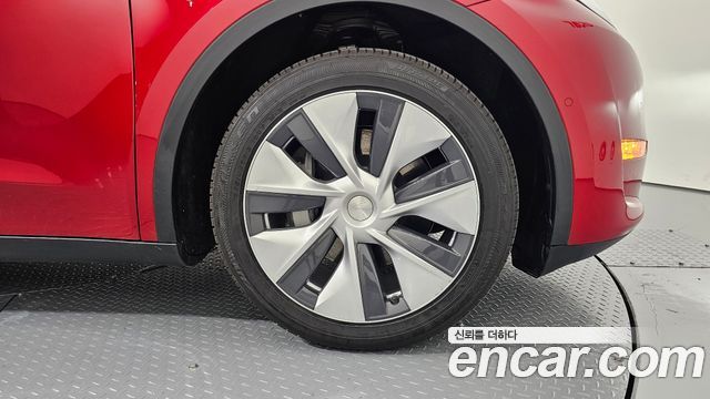 Tesla Model Y Standard Range RWD 2021 — фото 27
