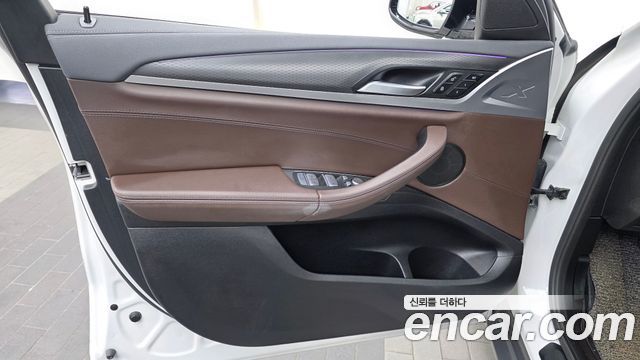 BMW X4 (G02) xDrive20i M Sport X 2021 — фото 24
