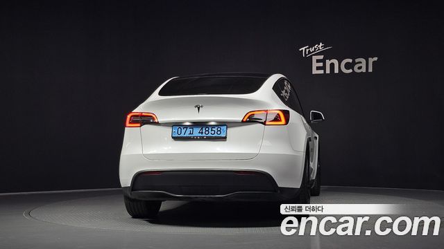 Tesla Model Y RWD 2023 — фото 4