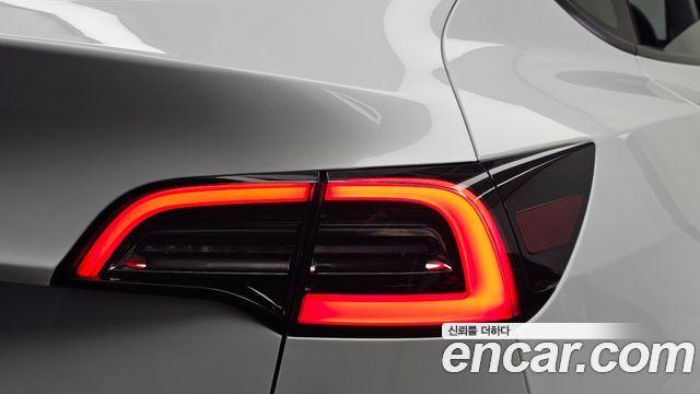 Tesla Model Y RWD 2023 — фото 23