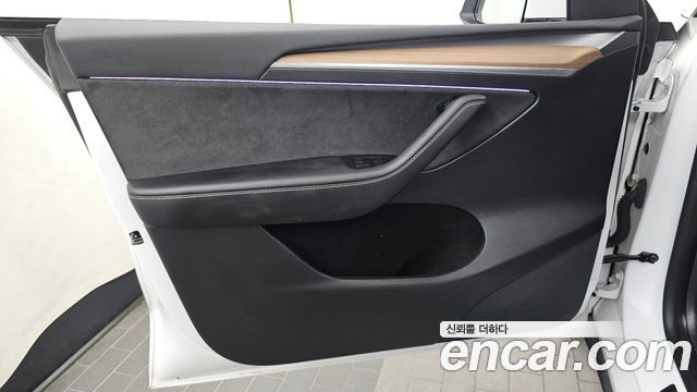 Tesla Model Y RWD 2023 — фото 24