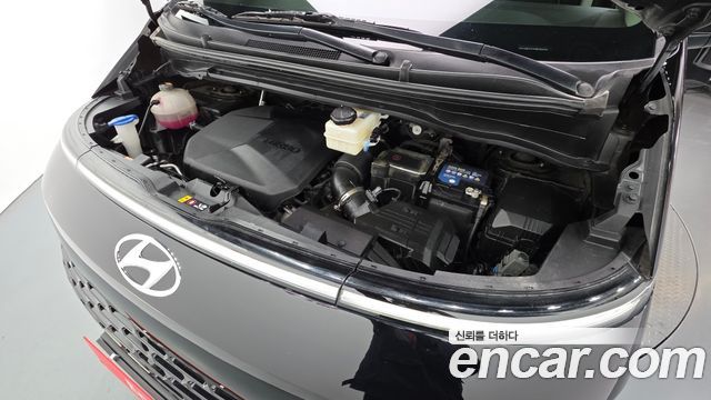 Hyundai Staria Cargo 5-Seater Modern 2023 — фото 6