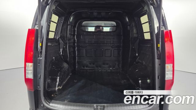 Hyundai Staria Cargo 5-Seater Modern 2023 — фото 17