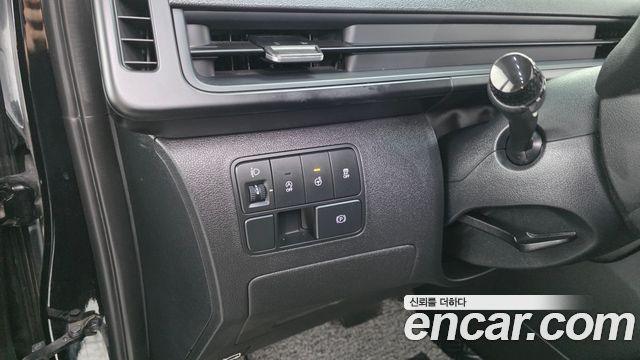 Hyundai Staria Cargo 5-Seater Modern 2023 — фото 27